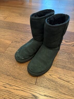 Classic UGG short black